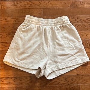 H&M Cream Women's Shorts